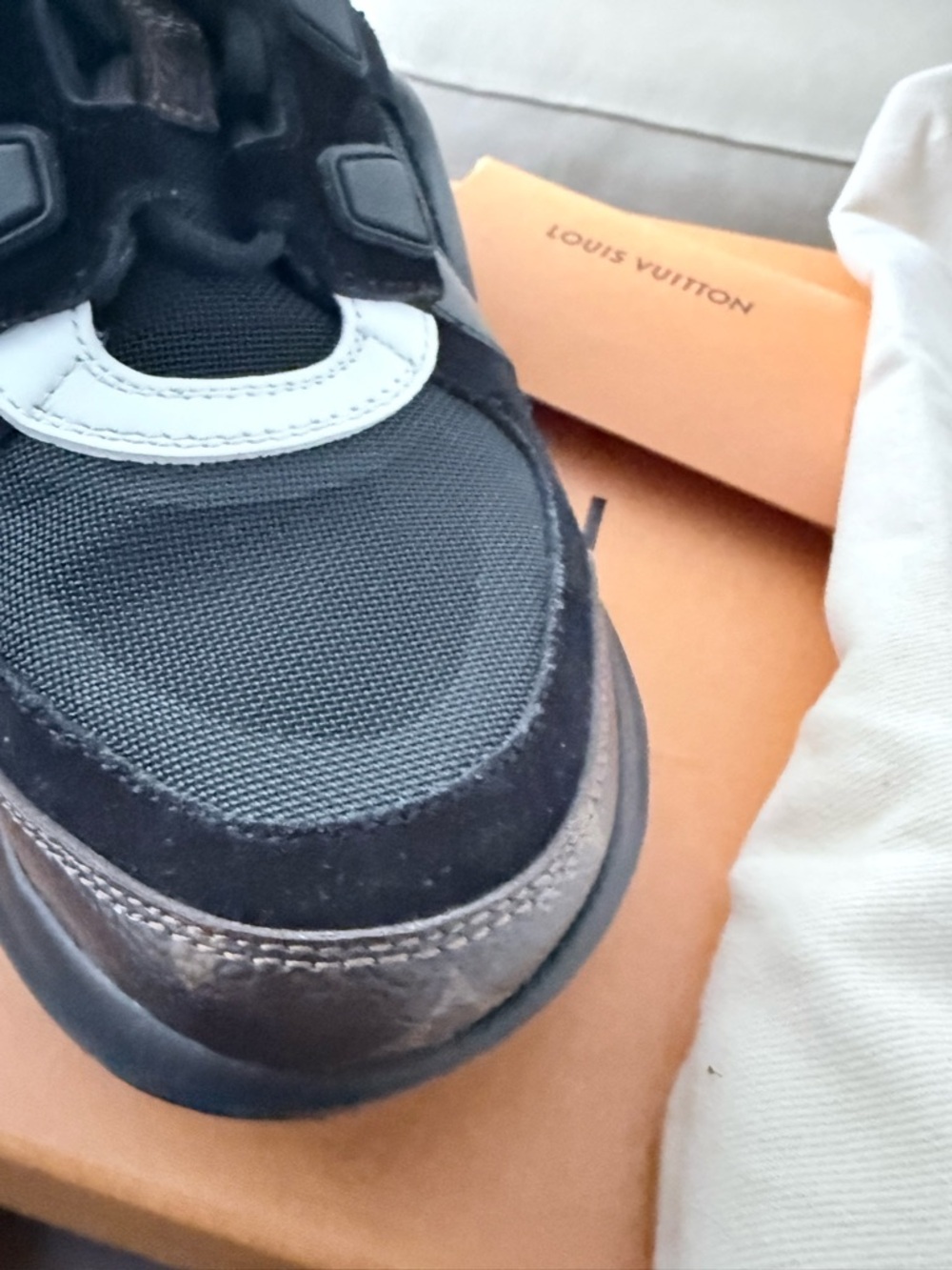 Louis Vuitton Archlight Black and White Trainer Sneakers - Picture 4 of 14